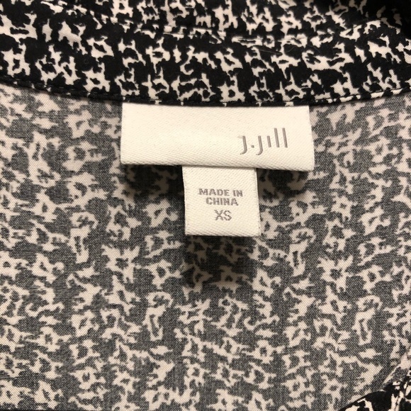 J.Jill Abstract Print Button Down Blouse - Picture 5 of 6